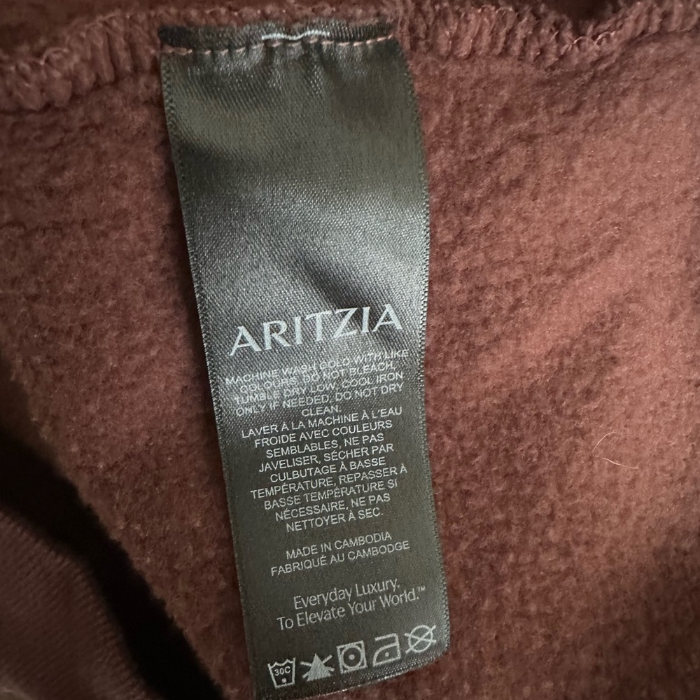 Aritzia Cozy Sweatfleece Perfect Crew Sweatshirt - Picture 5 of 5